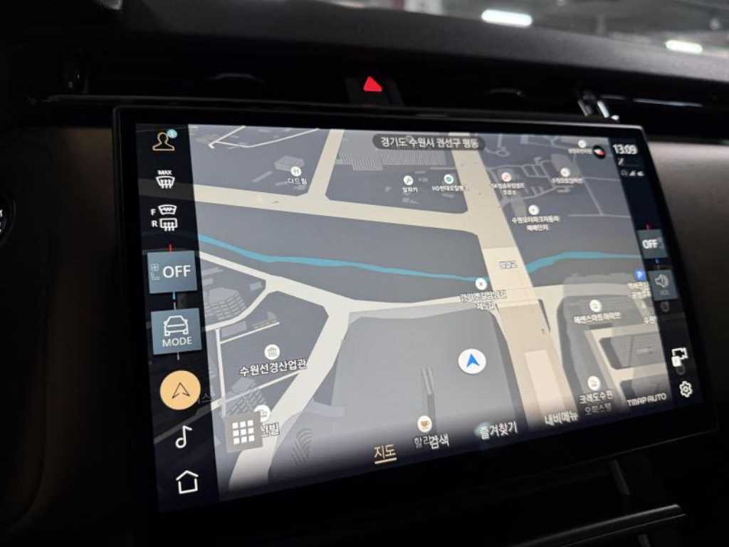 Land Rover Range Rover Velar — photo 05