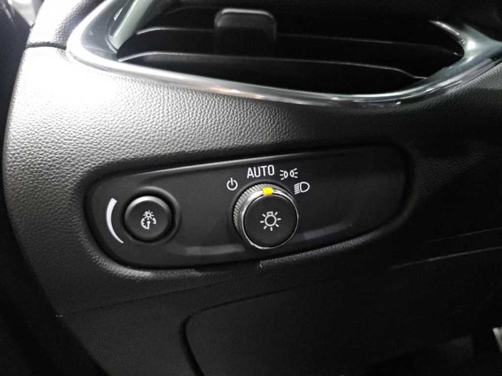 CHEVROLET Malibu — photo 15