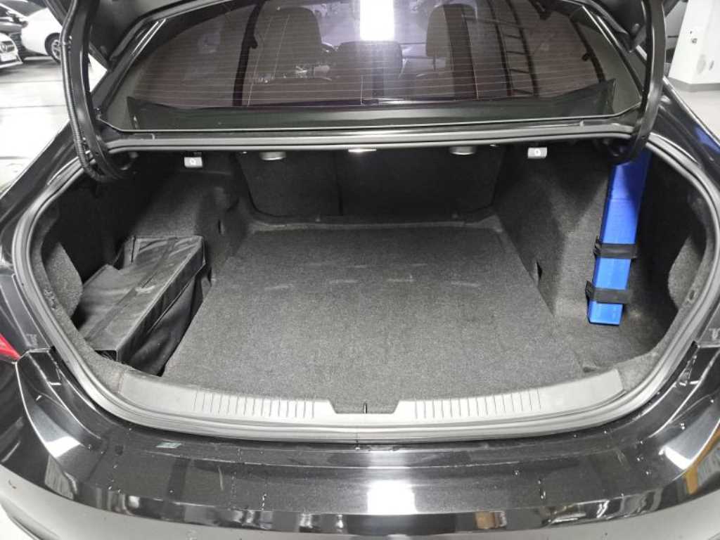 CHEVROLET Malibu — photo 18