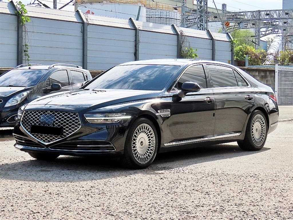 Genesis G90 — photo 02