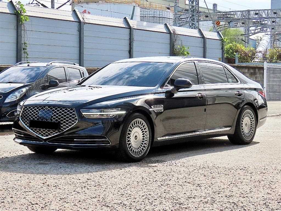 Genesis G90 — photo 02