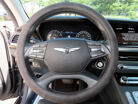 Genesis G90 — photo 08
