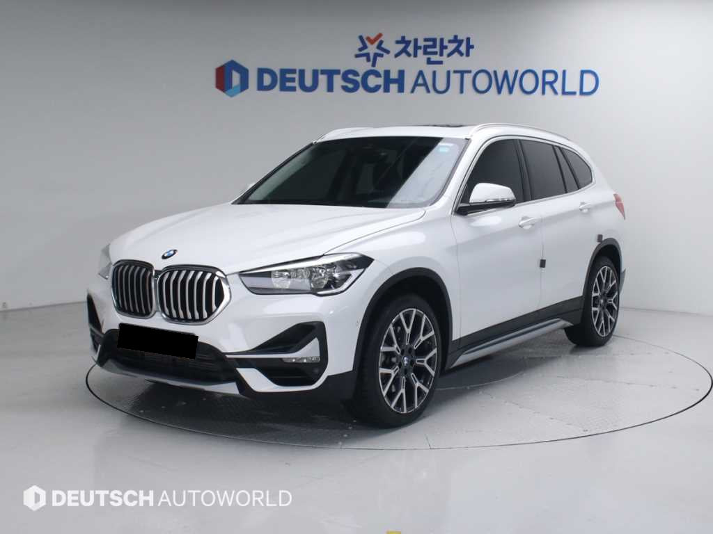 BMW X1 — photo 02