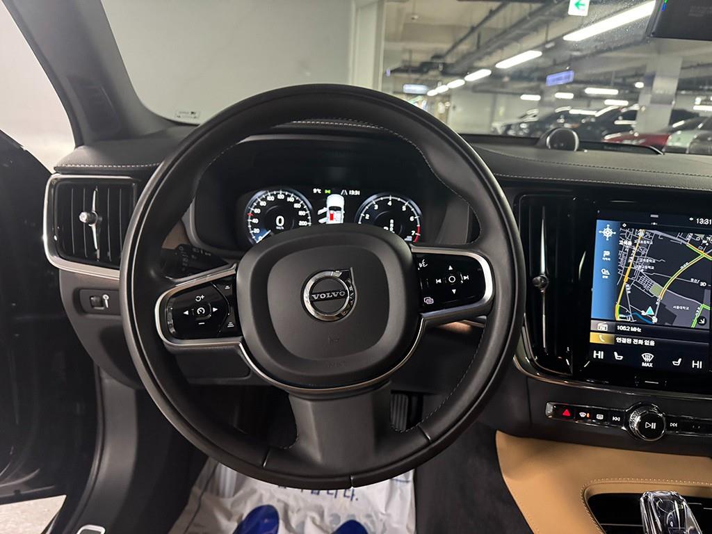 Volvo S90 — photo 07