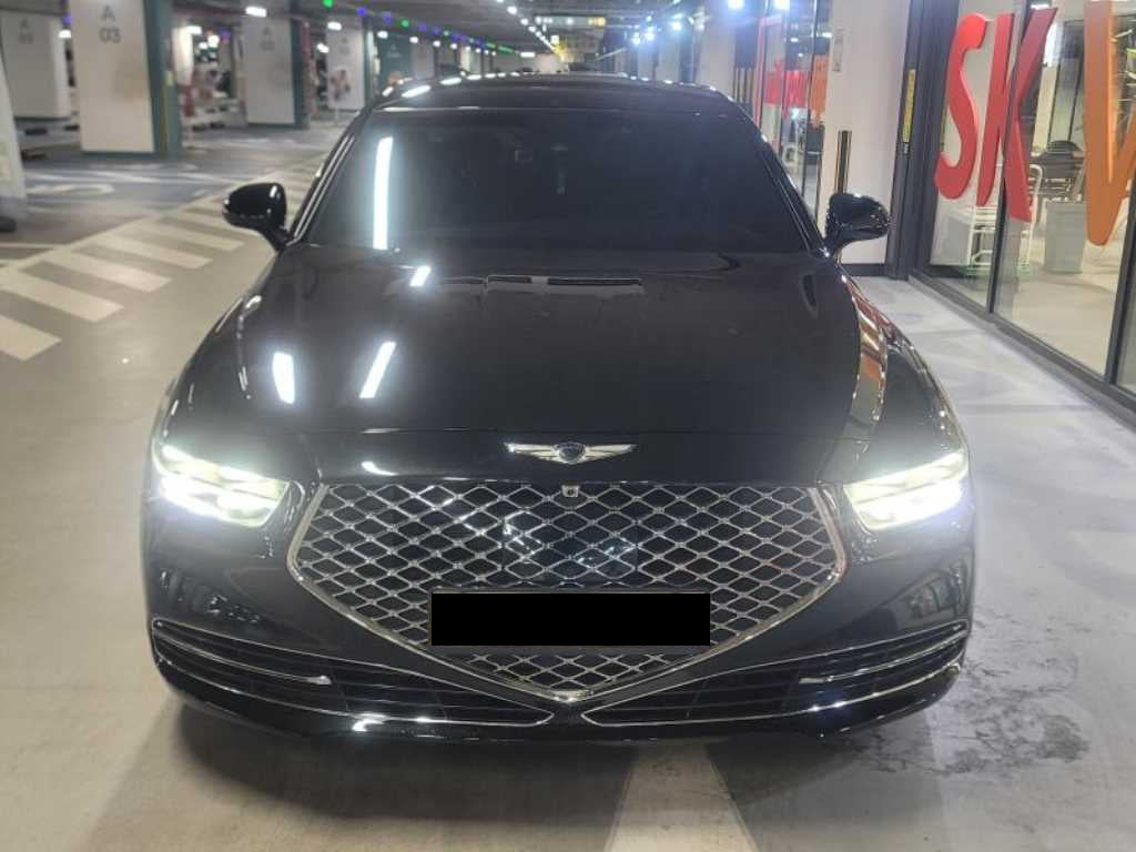 Genesis G90 — photo 01