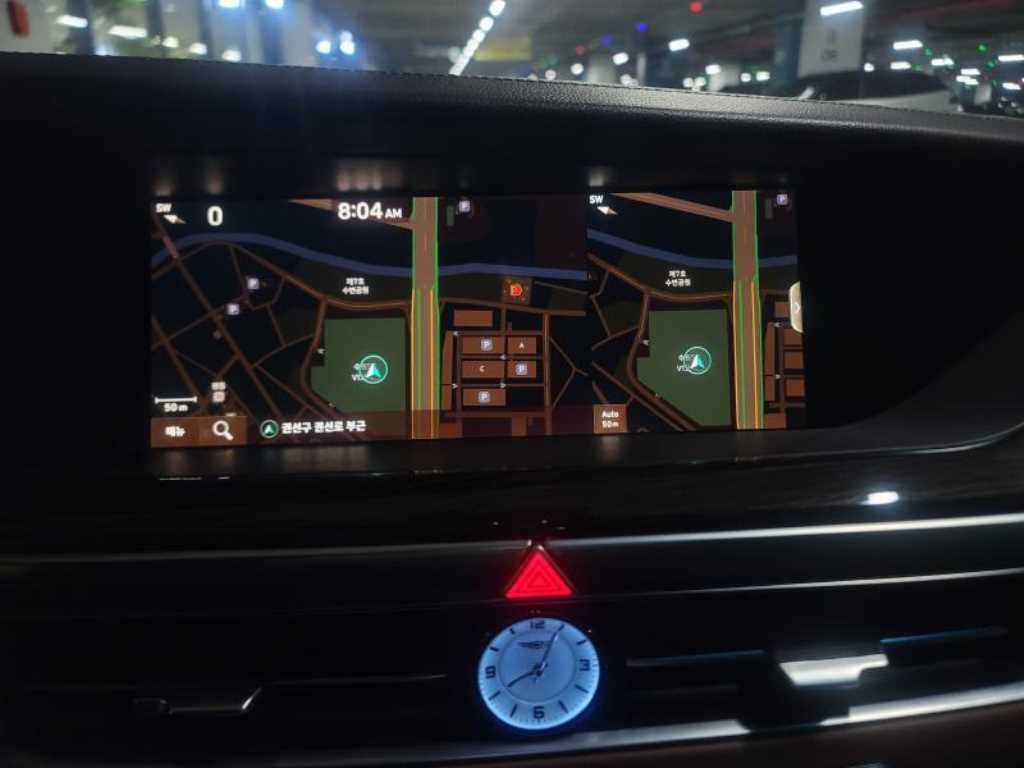 Genesis G90 — photo 08