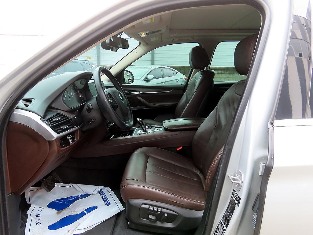 BMW X5 — photo 05