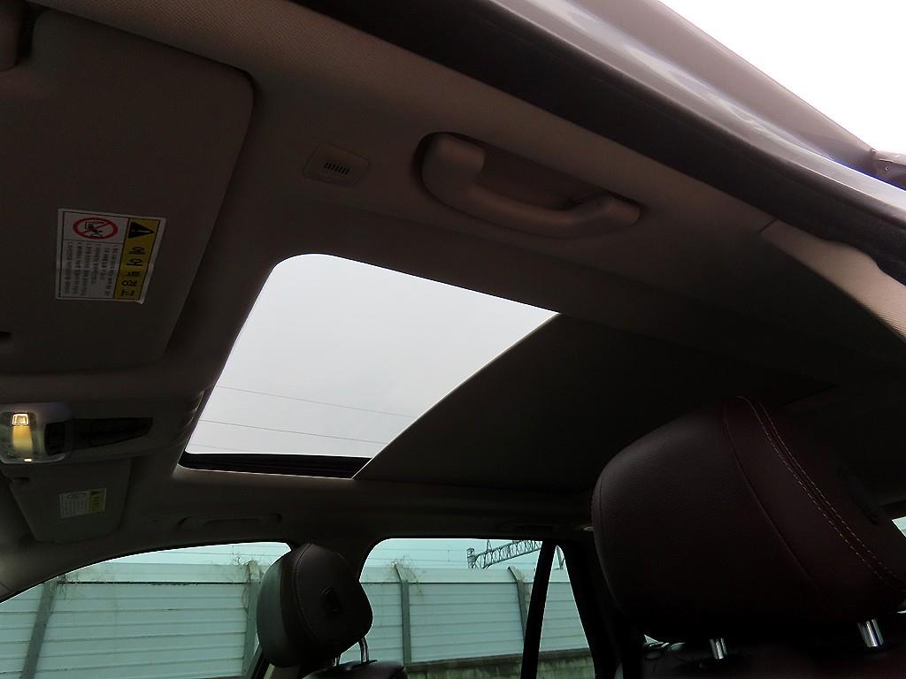 BMW X5 — photo 16