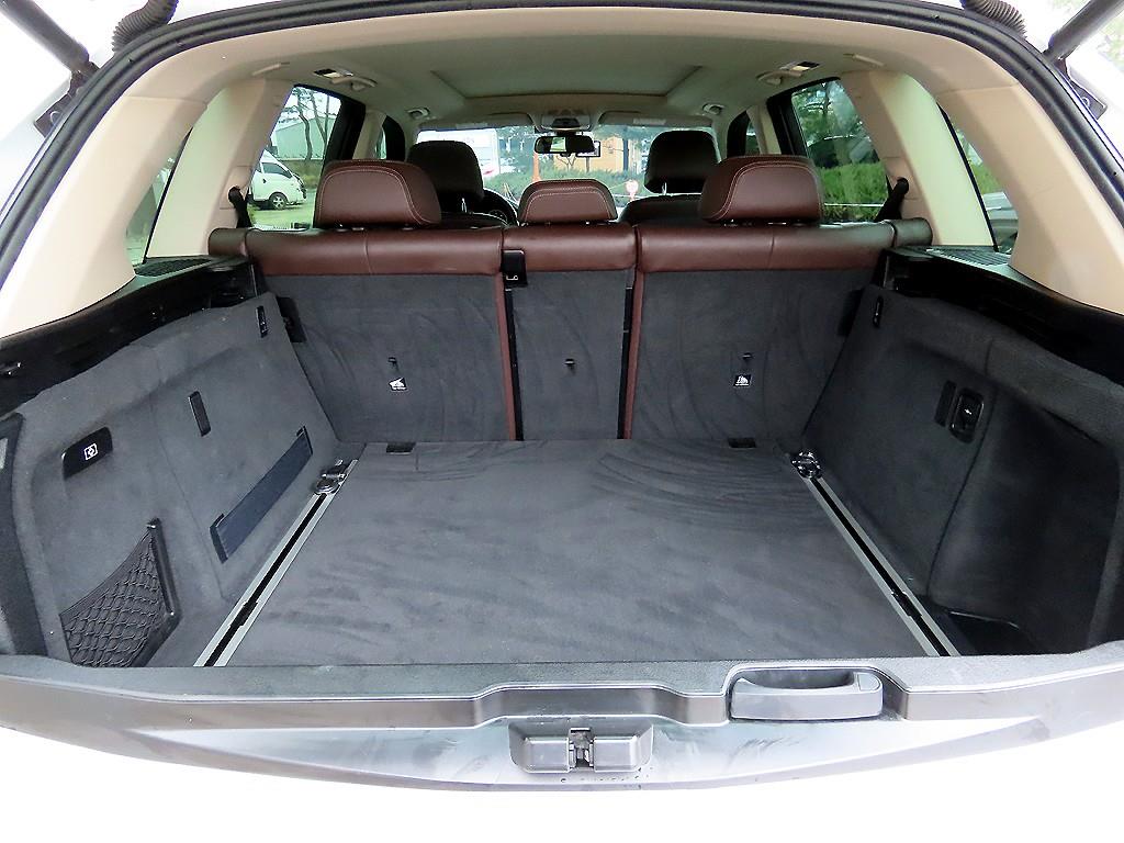 BMW X5 — photo 17