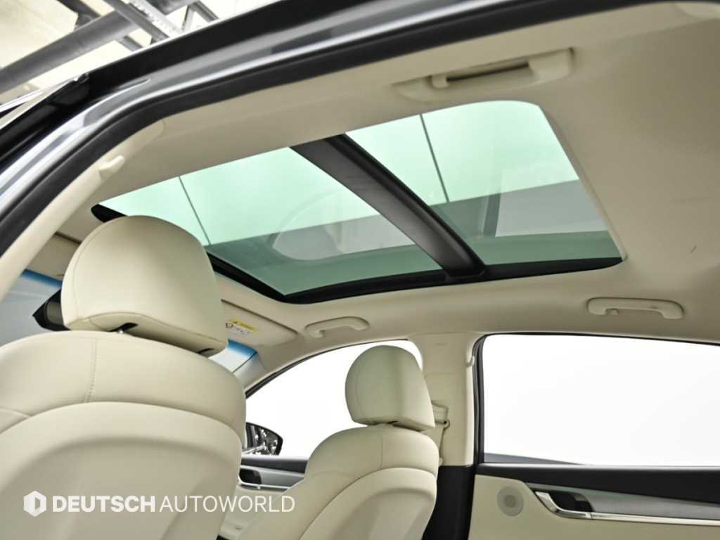 Hyundai Grandeur — photo 01