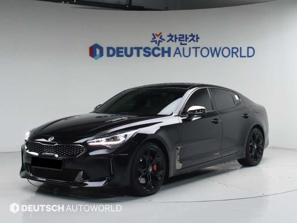 Kia Stinger — photo 01