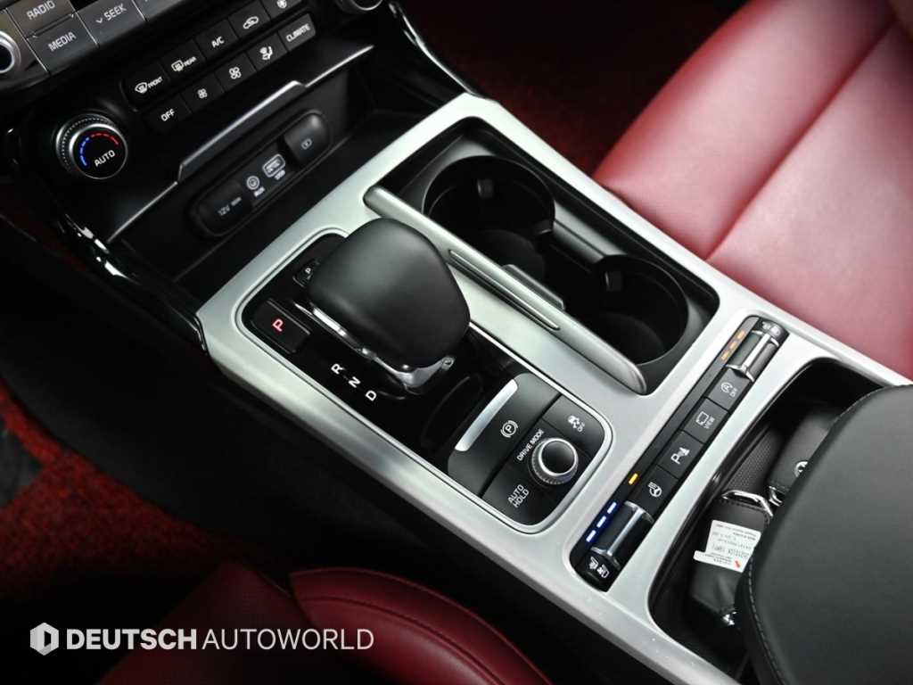 Kia Stinger — photo 09
