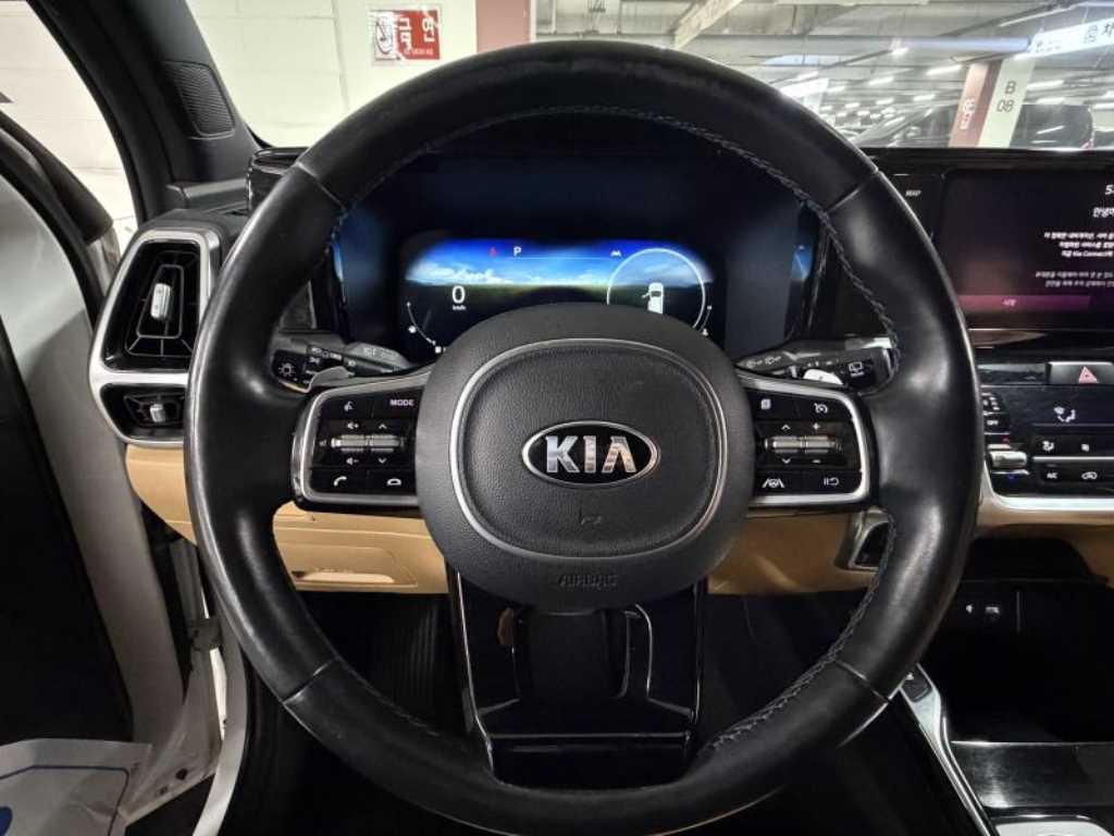 Kia Sorento — photo 12