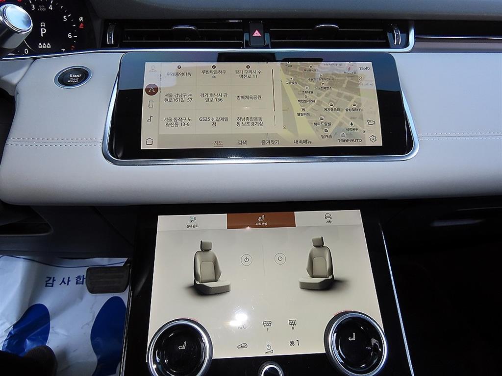 Land Rover Range Rover Evoque — photo 13