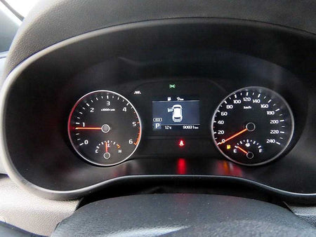 Kia Sportage — photo 09