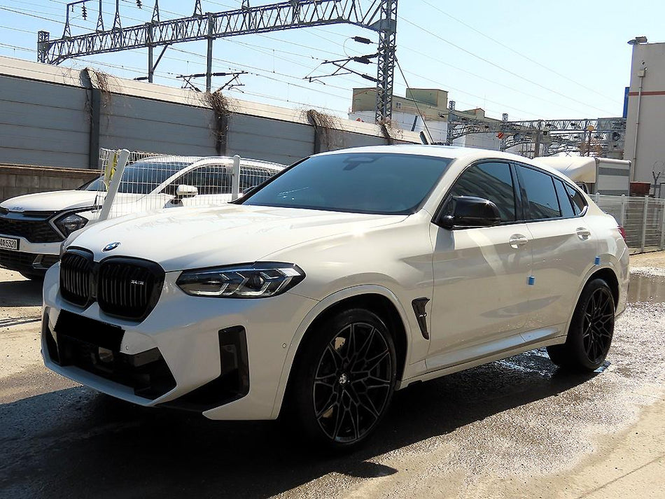 BMW X4M — photo 02