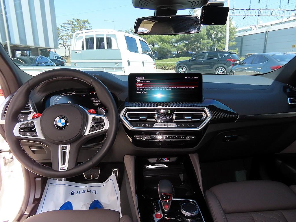 BMW X4M — photo 07