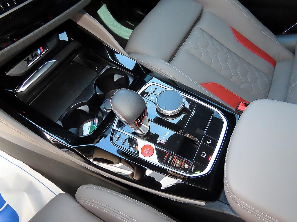 BMW X4M — photo 11