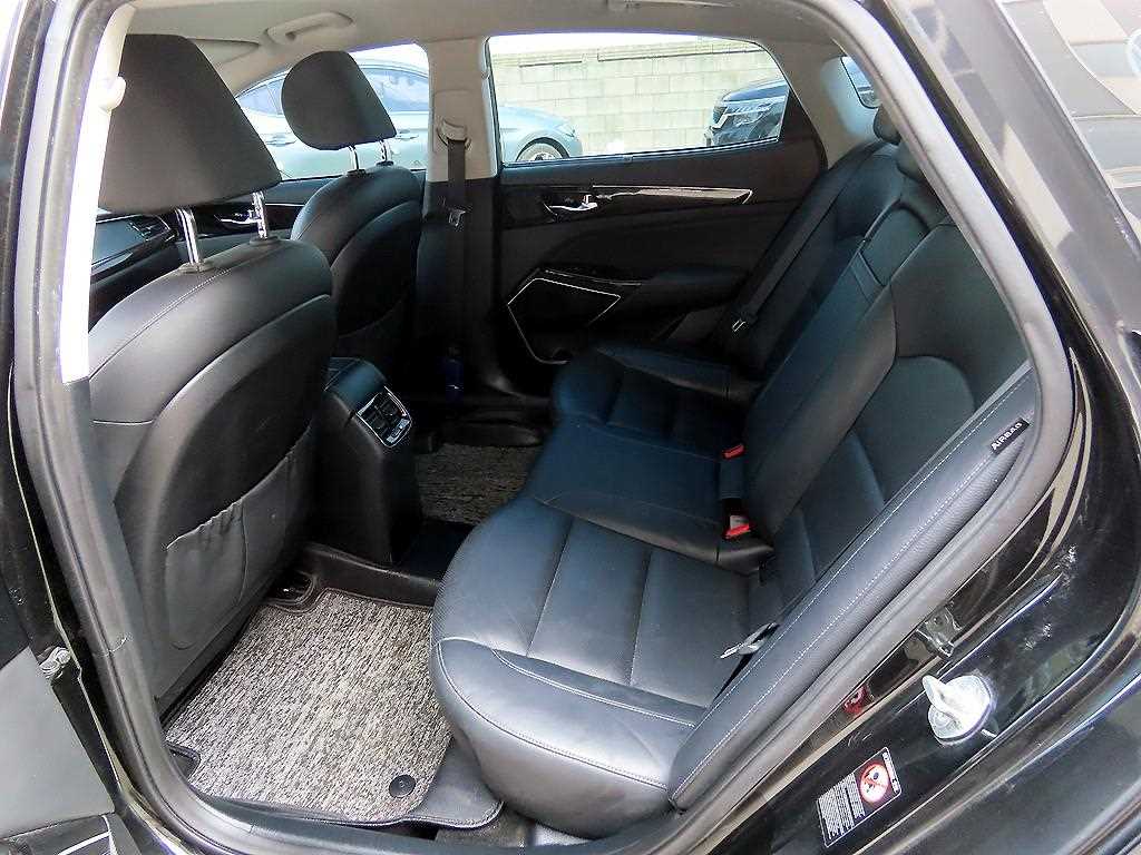 Kia K7 — photo 06
