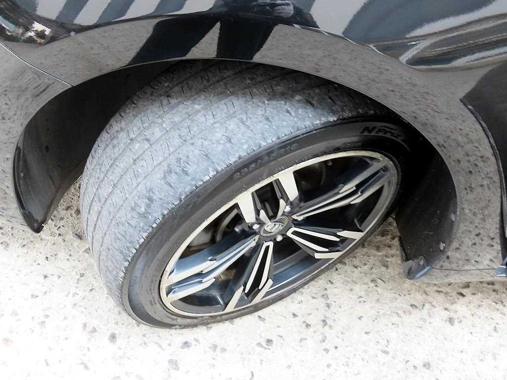 Kia K7 — photo 20