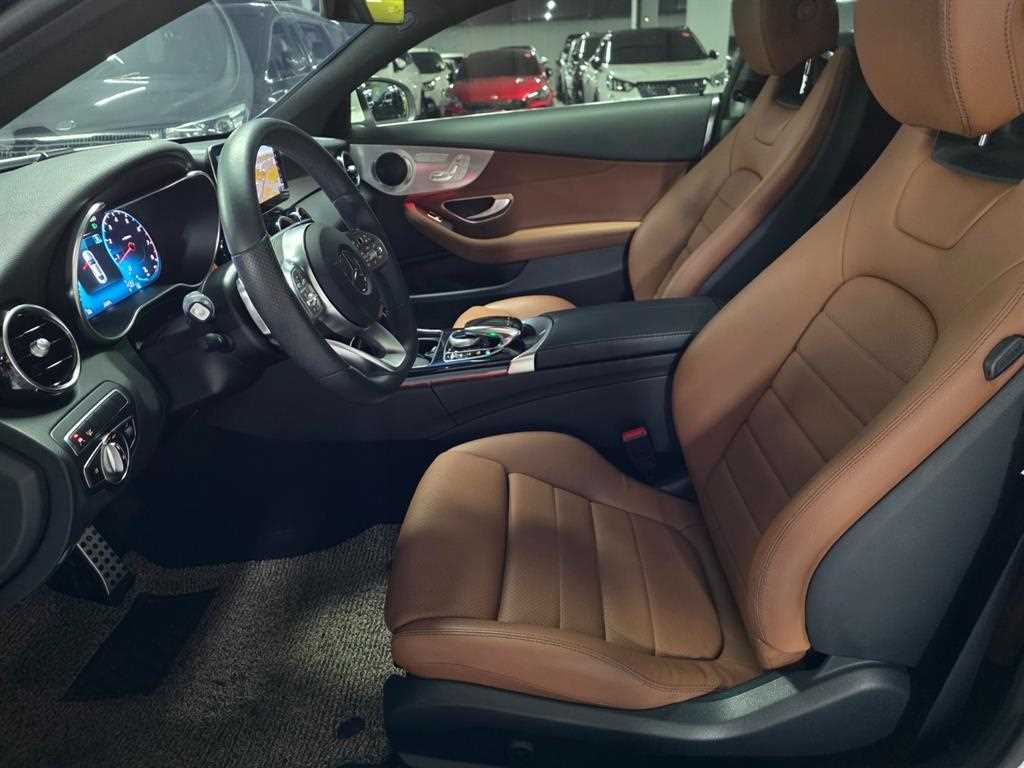 Mercedes-Benz C-Class — photo 01