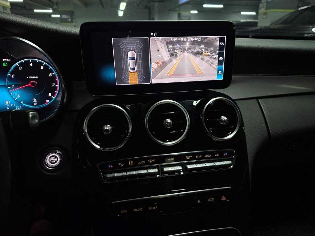Mercedes-Benz C-Class — photo 14