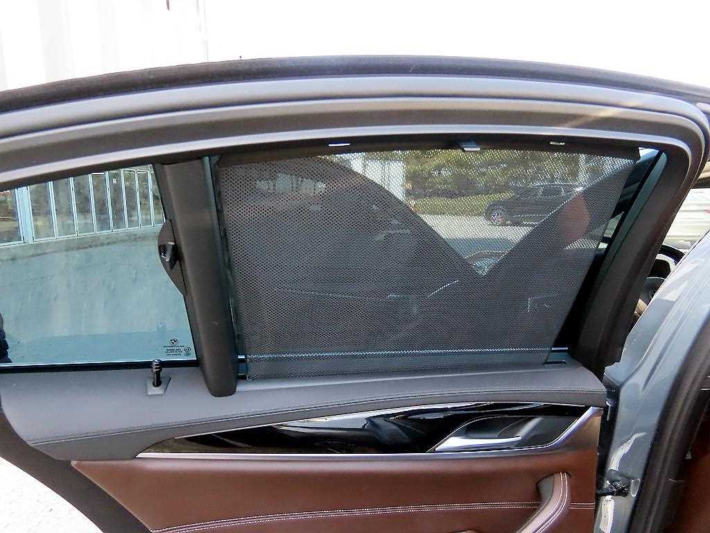 BMW 5-Series — photo 15
