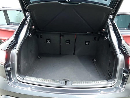 Porsche Macan — photo 16