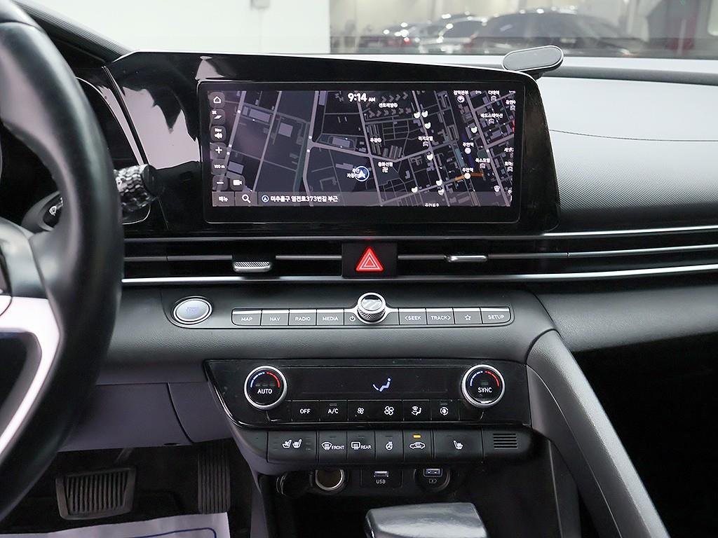 Hyundai Avante — photo 09