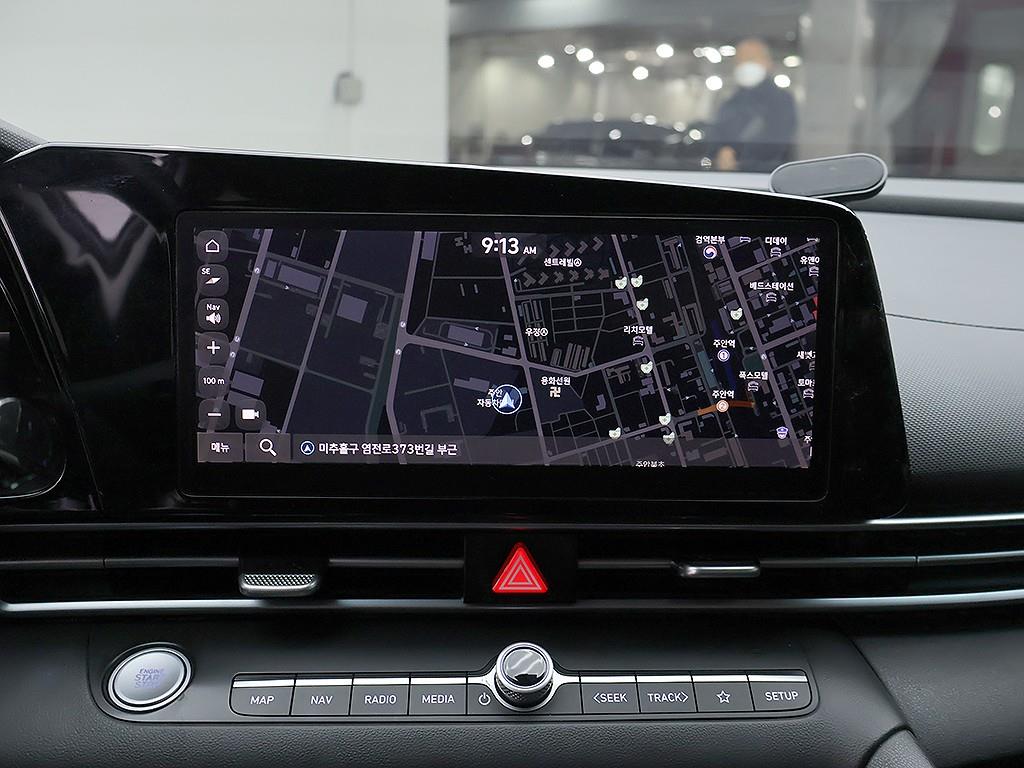 Hyundai Avante — photo 16