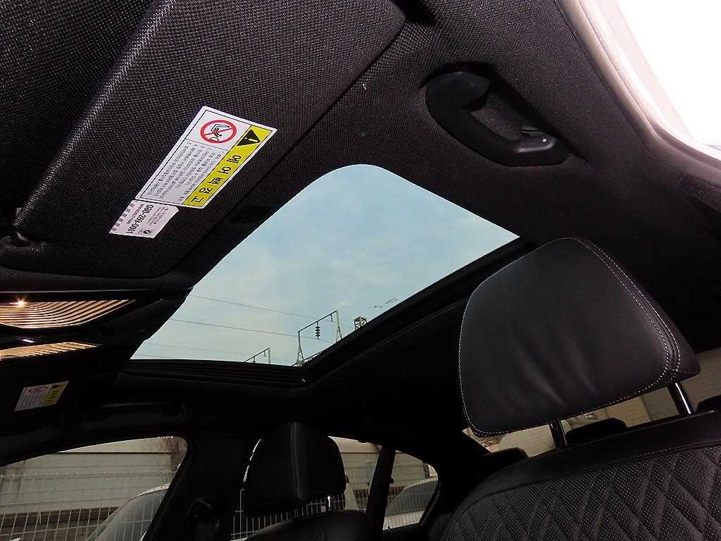 BMW 5-Series — photo 17