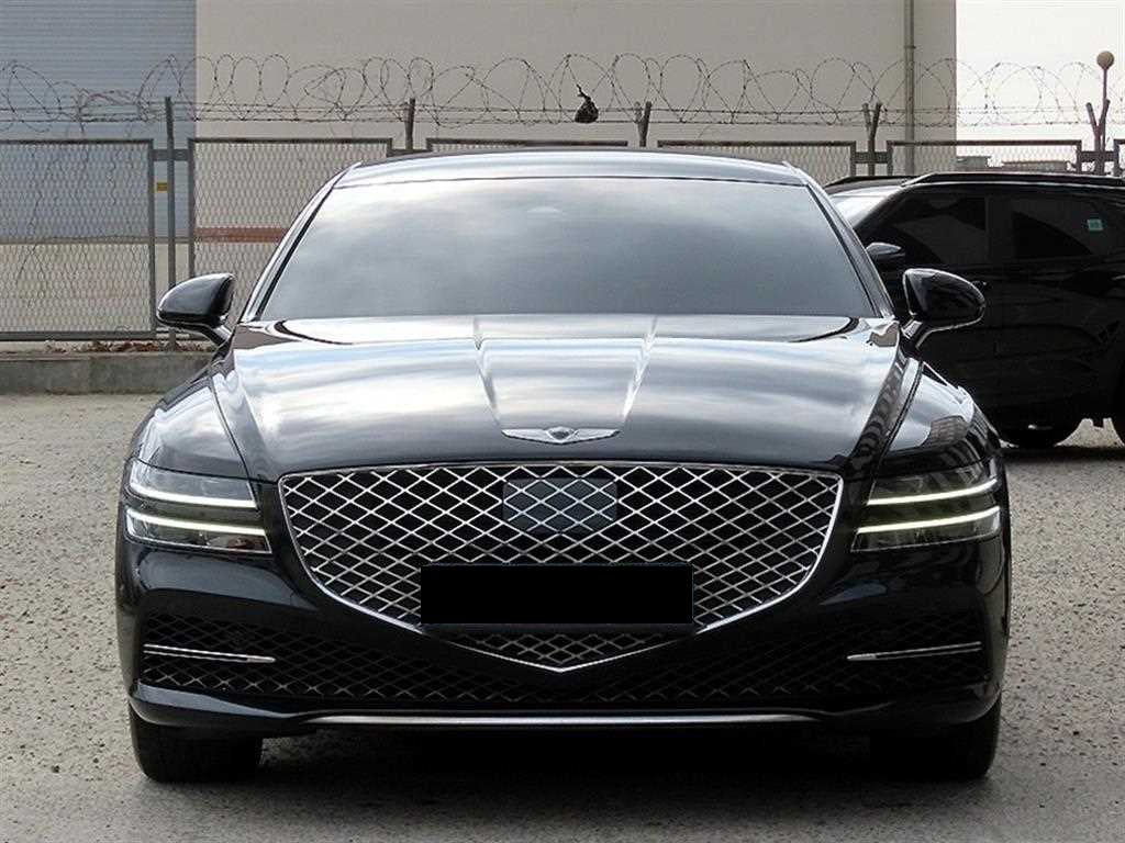 Genesis G80 — photo 01