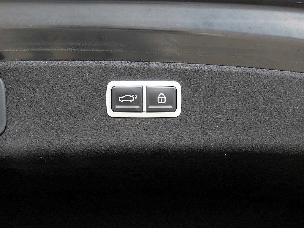 Genesis G80 — photo 18