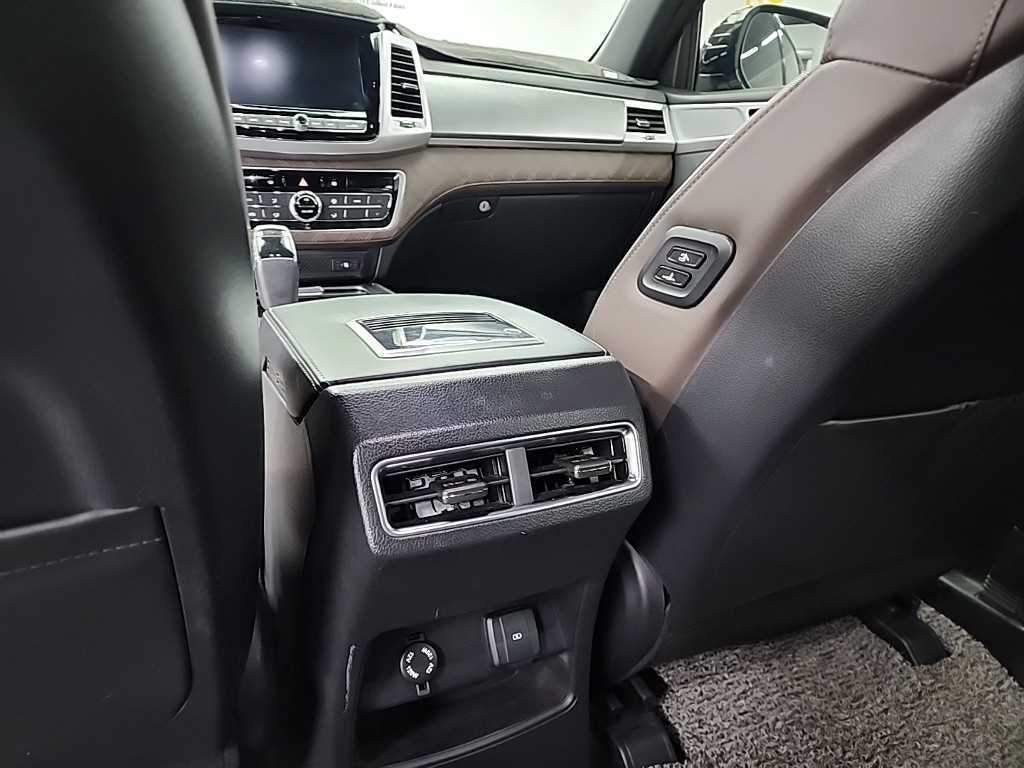 KGM Rexton — photo 13