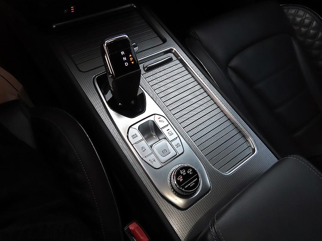 KGM Rexton — photo 10