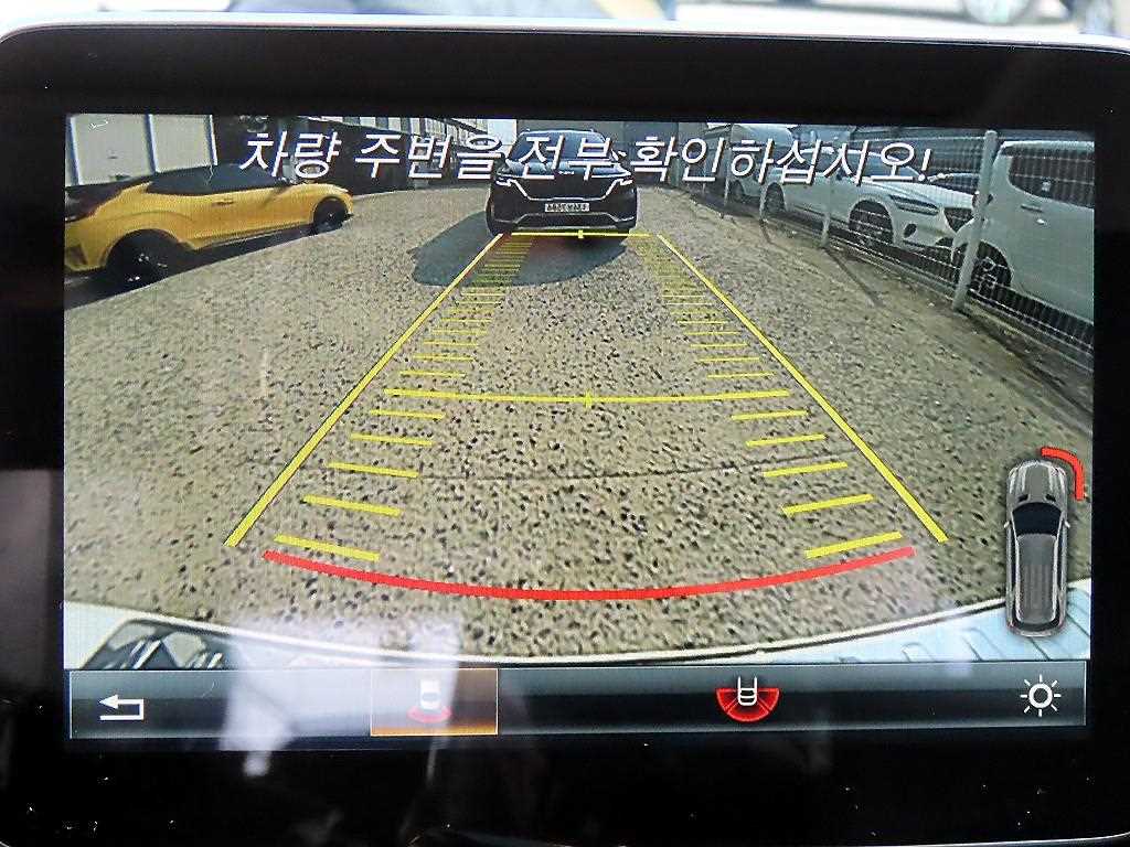 Mercedes-Benz GLE-Class — photo 14