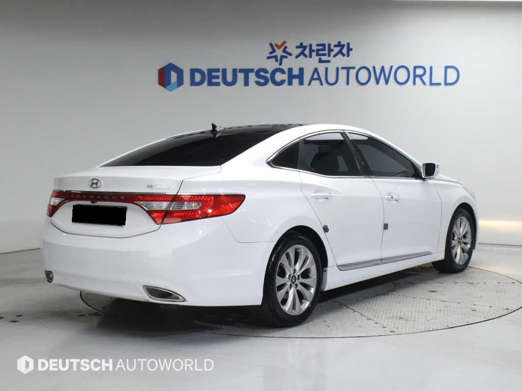Hyundai Grandeur — photo 02