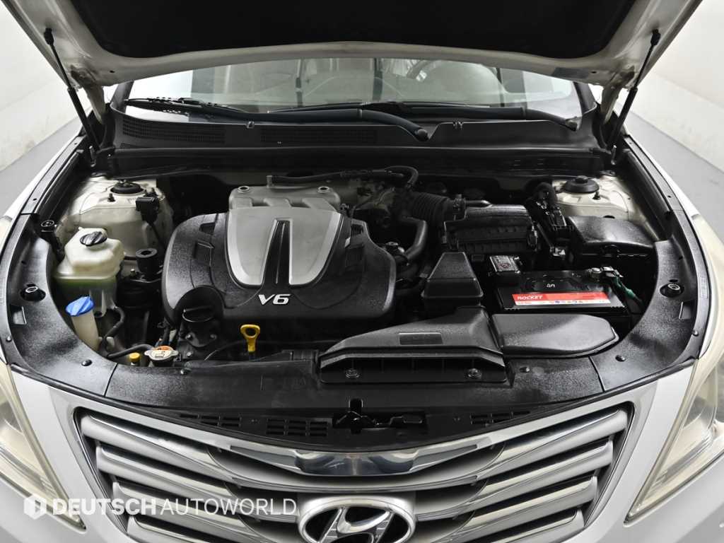 Hyundai Grandeur — photo 06
