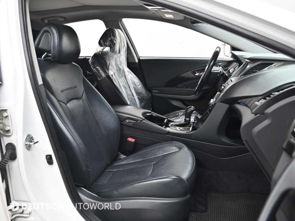 Hyundai Grandeur — photo 10
