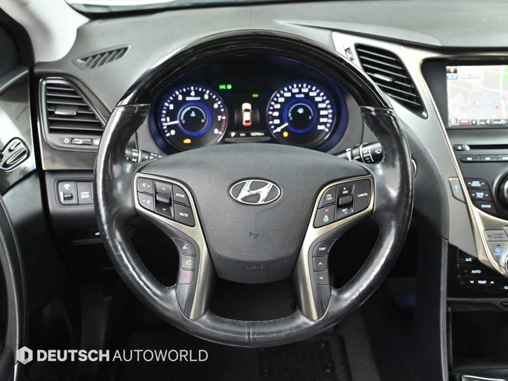 Hyundai Grandeur — photo 13