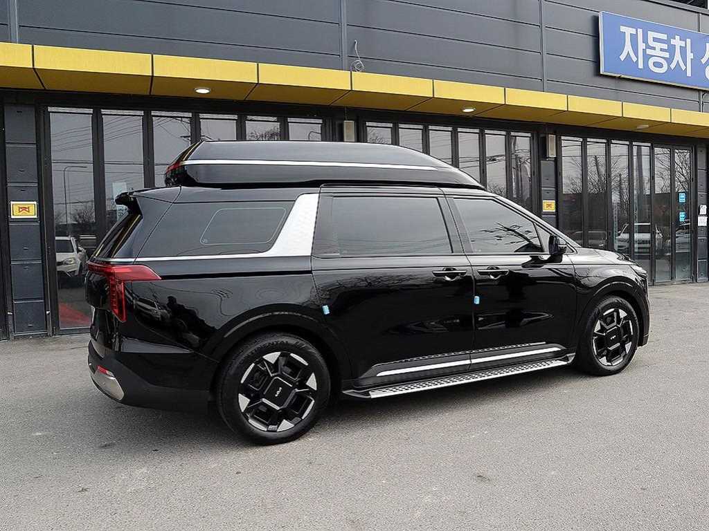 Kia Carnival — photo 03