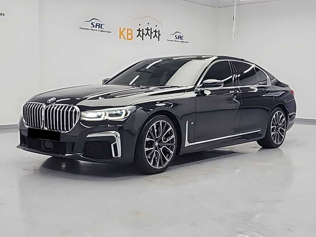 BMW 7-Series — photo 01