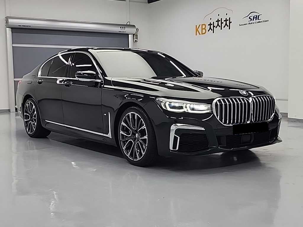 BMW 7-Series — photo 04