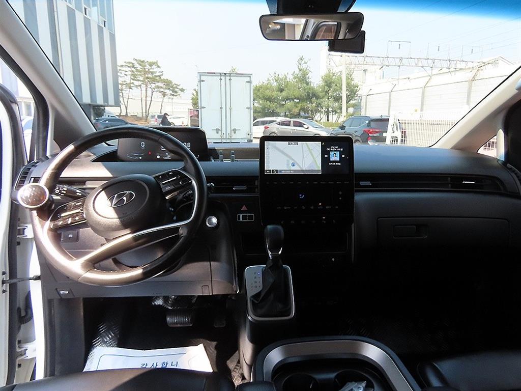 Hyundai Staria — photo 07