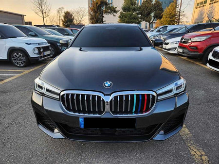BMW 5-Series — photo 01