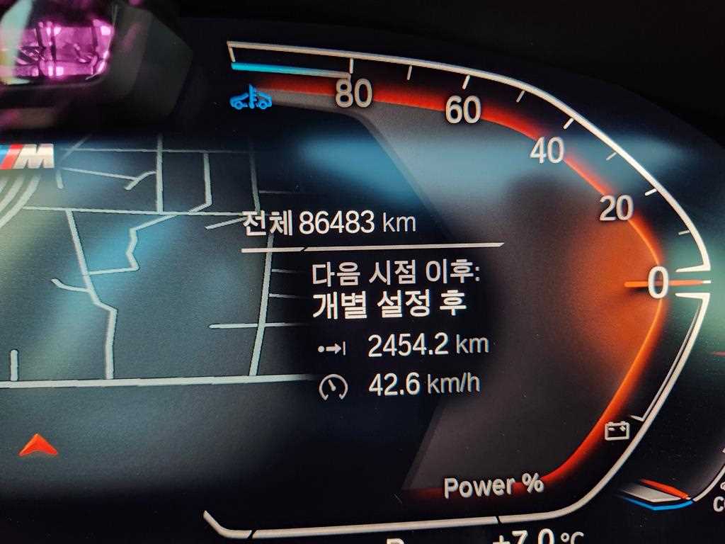 BMW 5-Series — photo 16