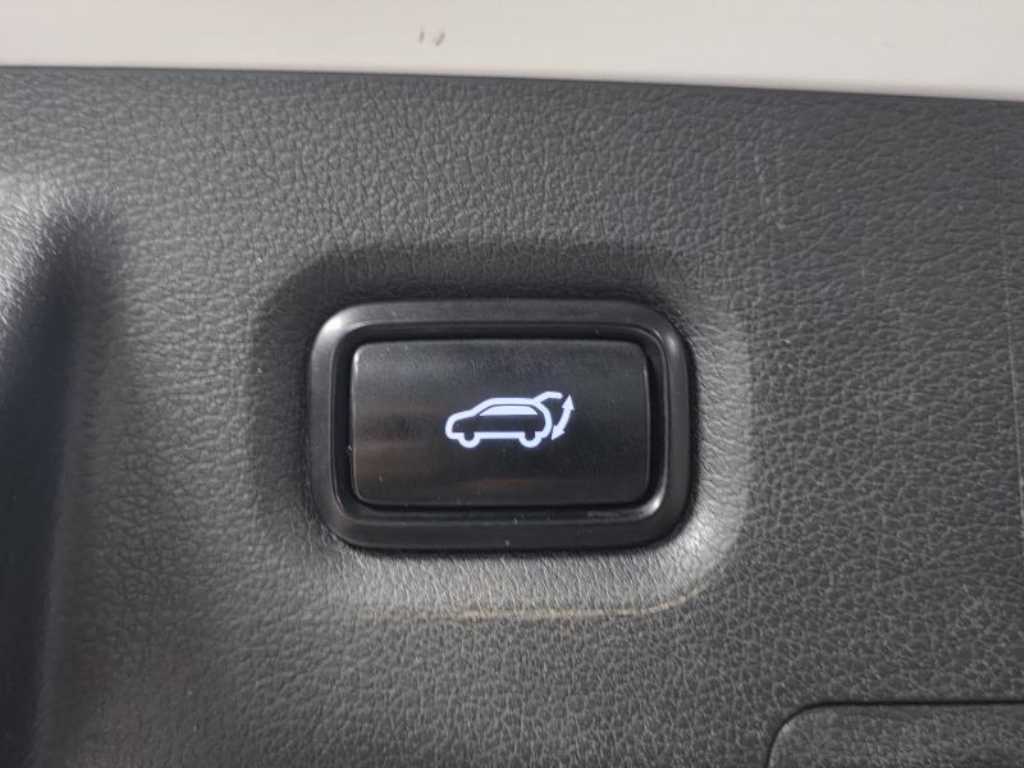 Hyundai Santafe — photo 18