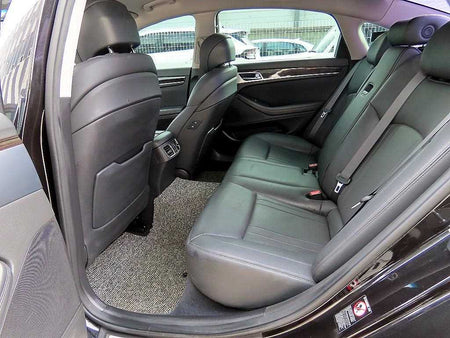 Genesis G80 — photo 06