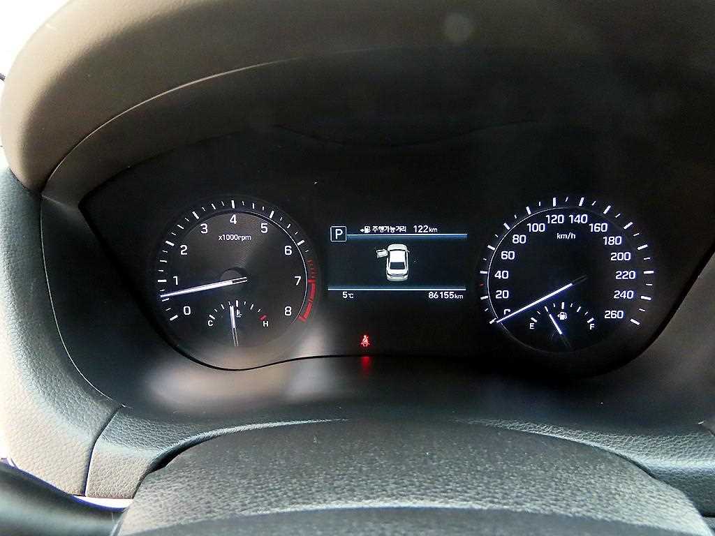 Genesis G80 — photo 09