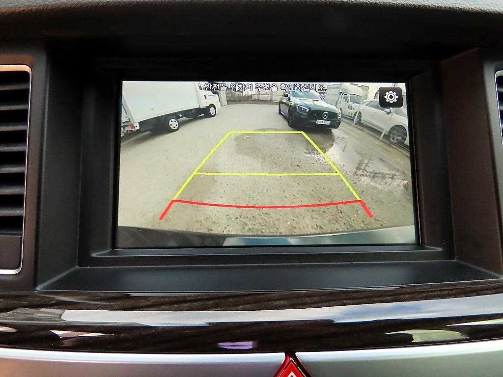 Genesis G80 — photo 15